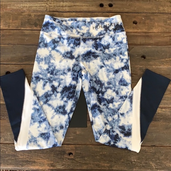Hollister Yoga 🧘♀️ Workout Soft Leggings NWT - Picture 2 of 8